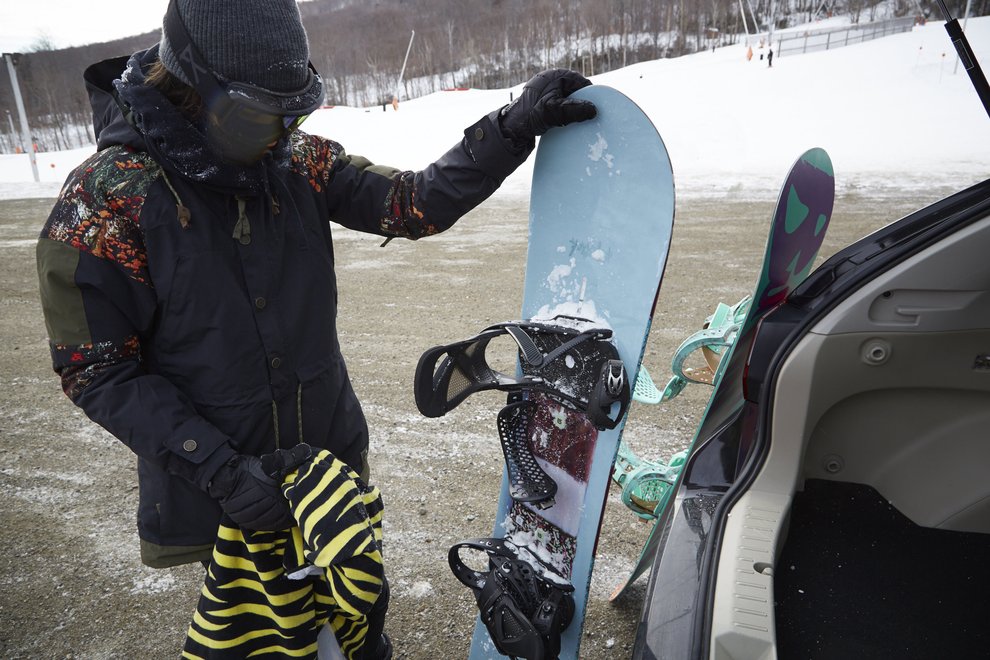 How to Properly Dry Your Snowboarding Gear