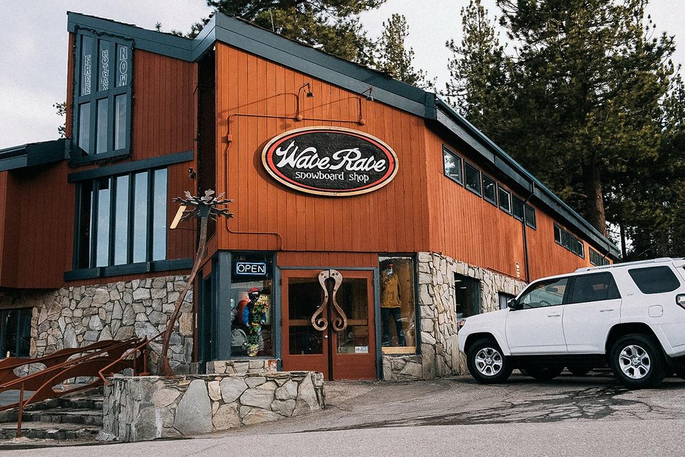 Checking in with California's Wave Rave Snowboard Shop