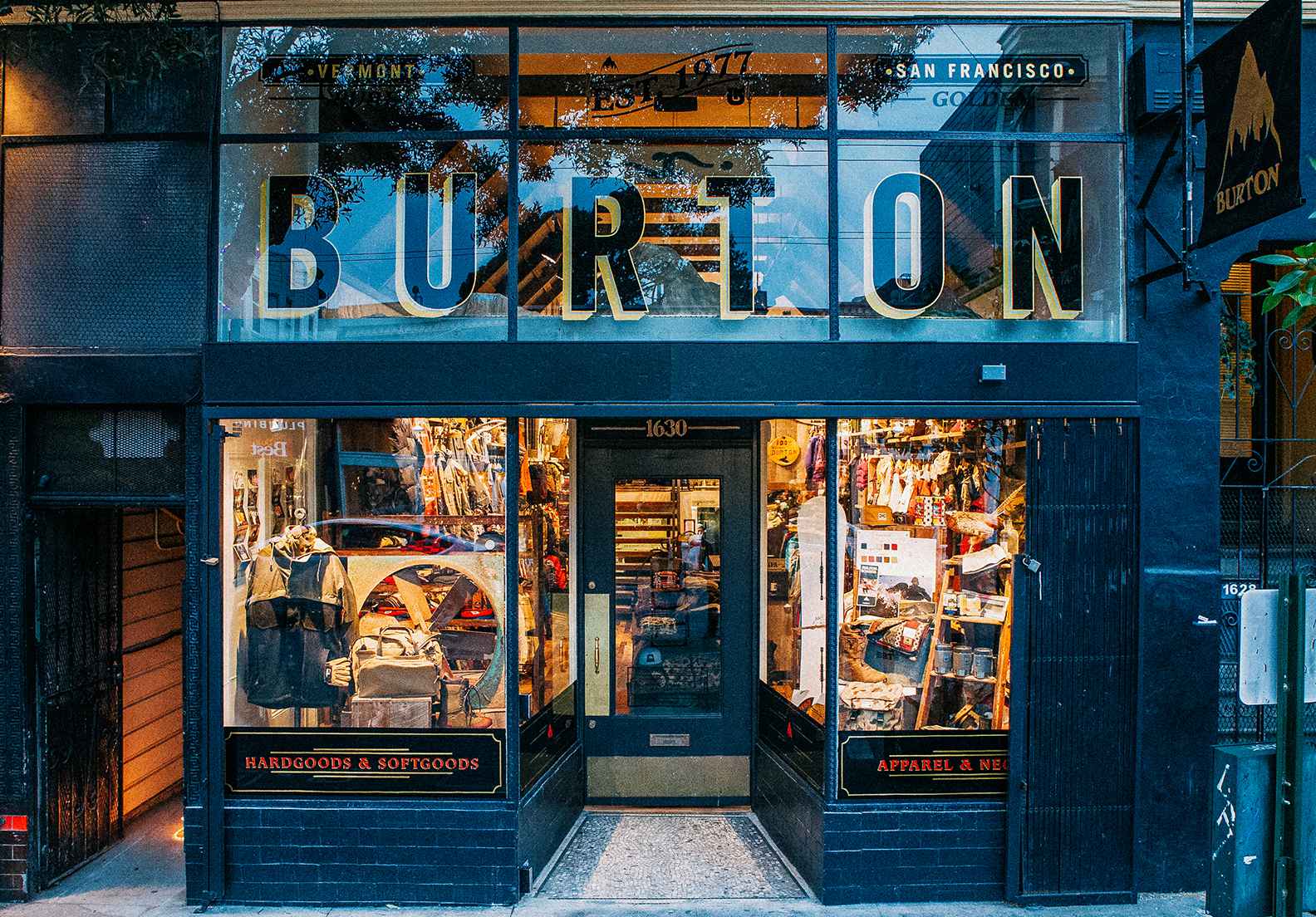 Burton San Francisco Flagship Store | Burton Snowboards RO