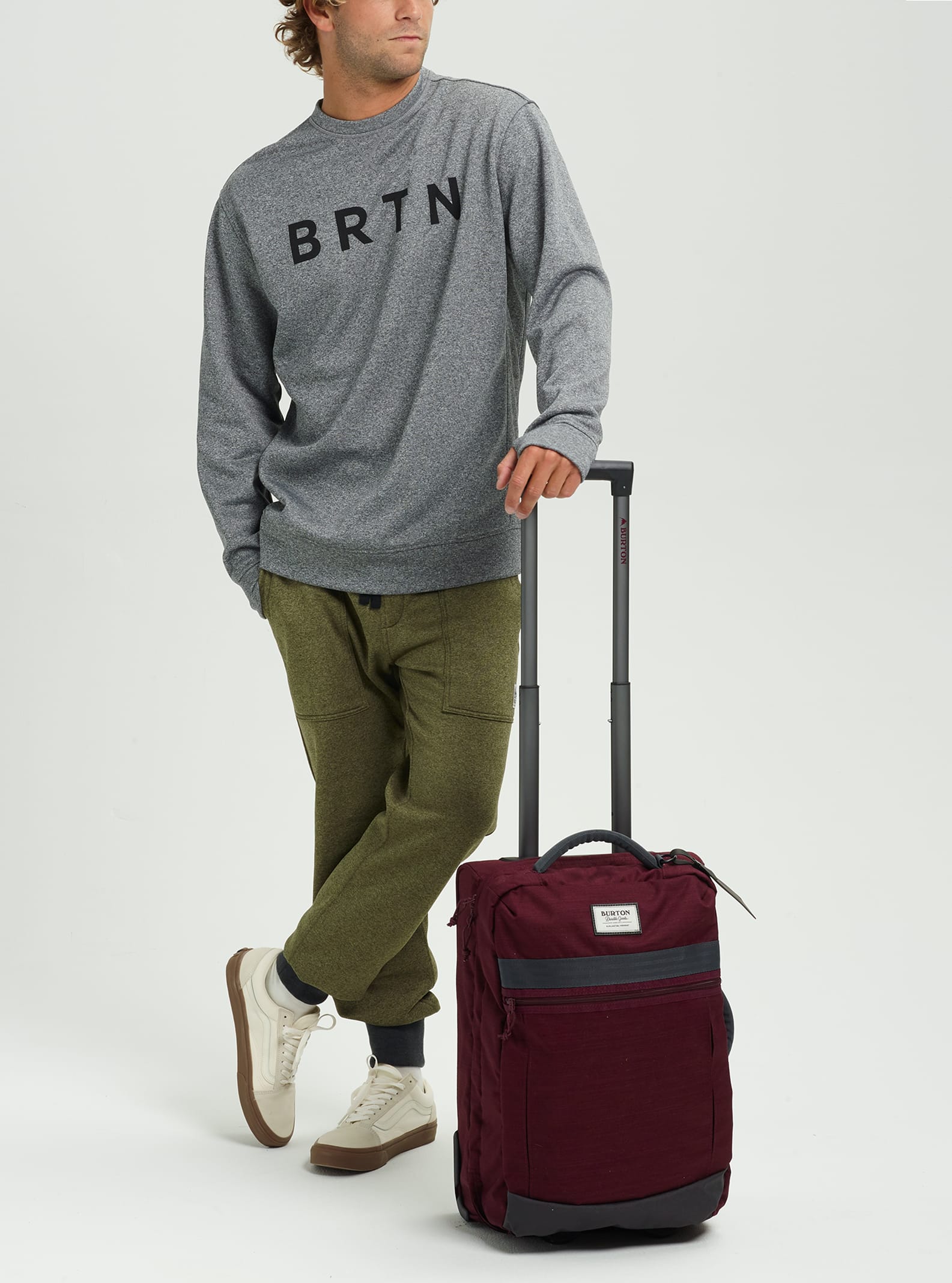 Burton Overnighter Roller 40L Travel Bag | Burton.com Spring / Summer 2019  US