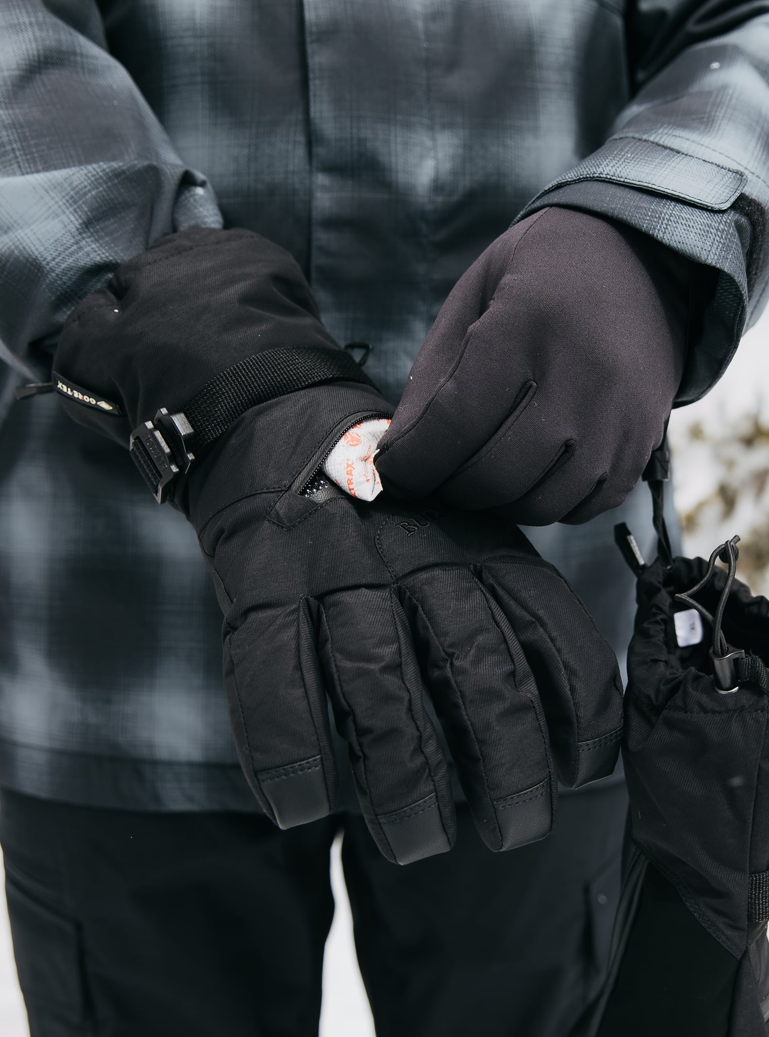 Men's Burton GORE-TEX Glove | Burton.com Winter 2022 US