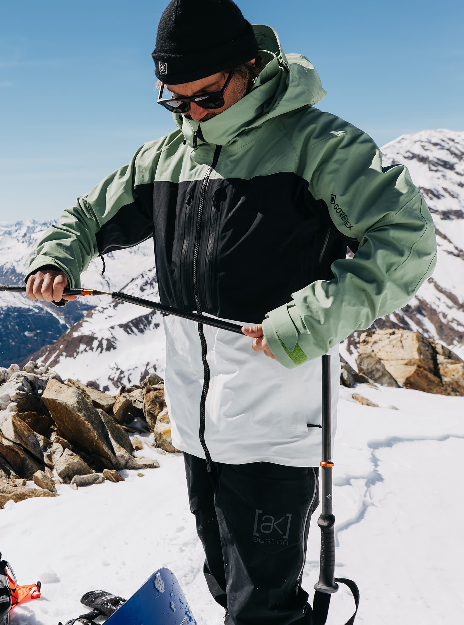 Snowboard Jacket Men's | Men's Snow Jackets | Burton Snowboards SK